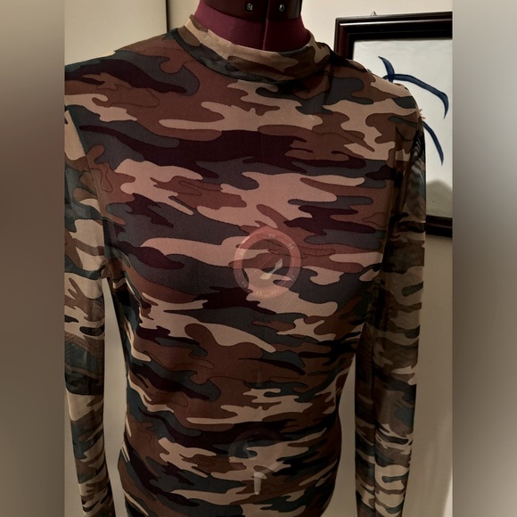 LRG- Camo Tulle Top - Picture 2 of 3